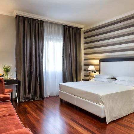 Sina Maria Luigia Hotel Парма Екстериор снимка