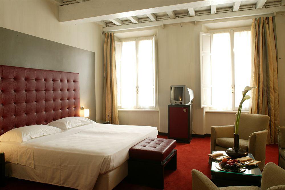 Sina Maria Luigia Hotel Парма Екстериор снимка