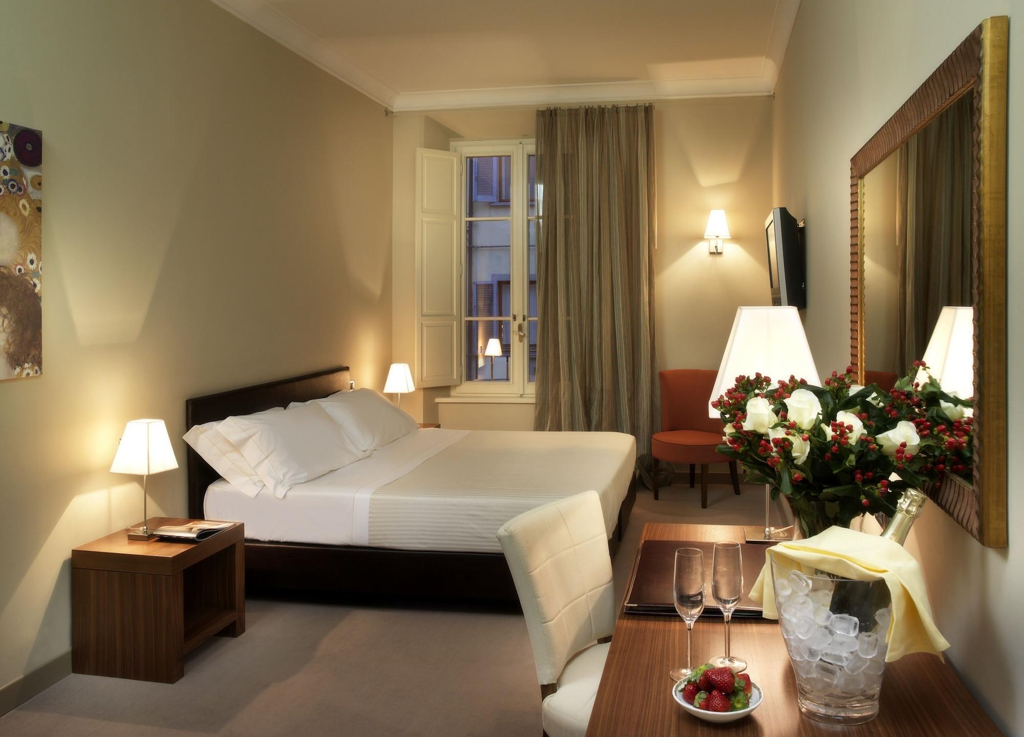 Sina Maria Luigia Hotel Парма Екстериор снимка