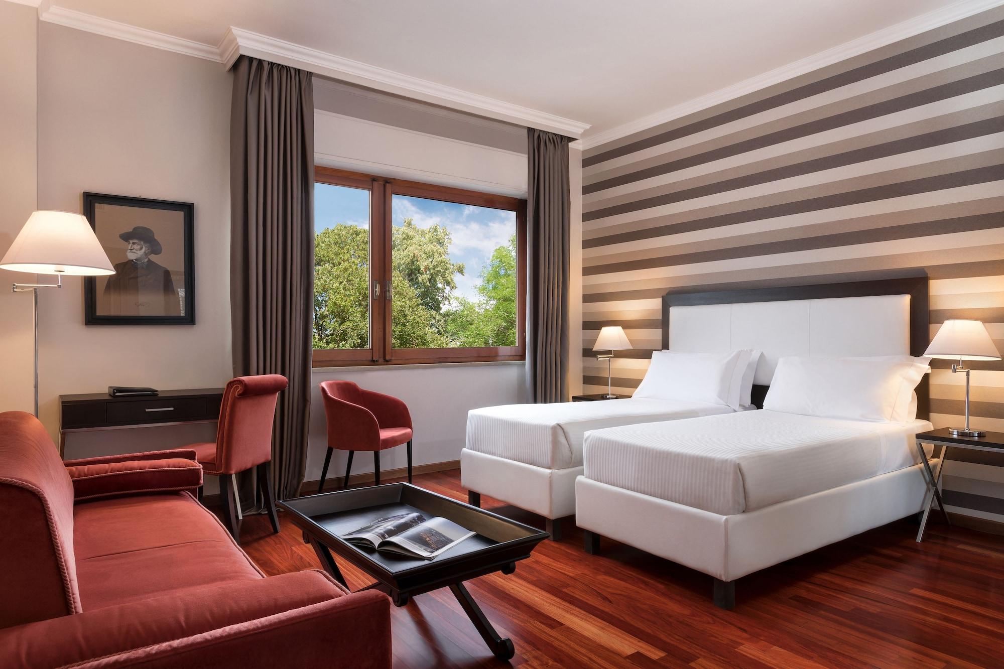 Sina Maria Luigia Hotel Парма Екстериор снимка