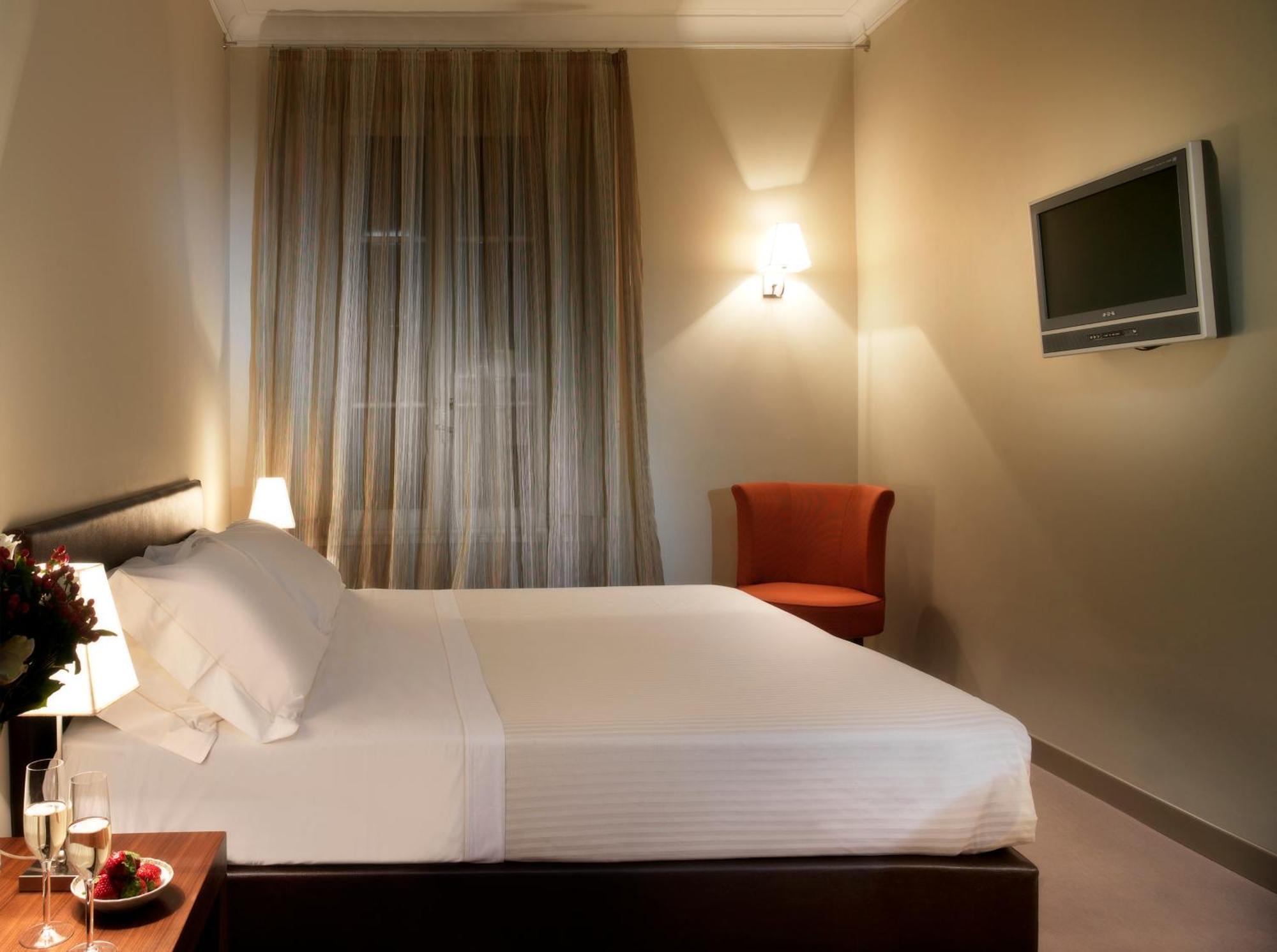 Sina Maria Luigia Hotel Парма Екстериор снимка
