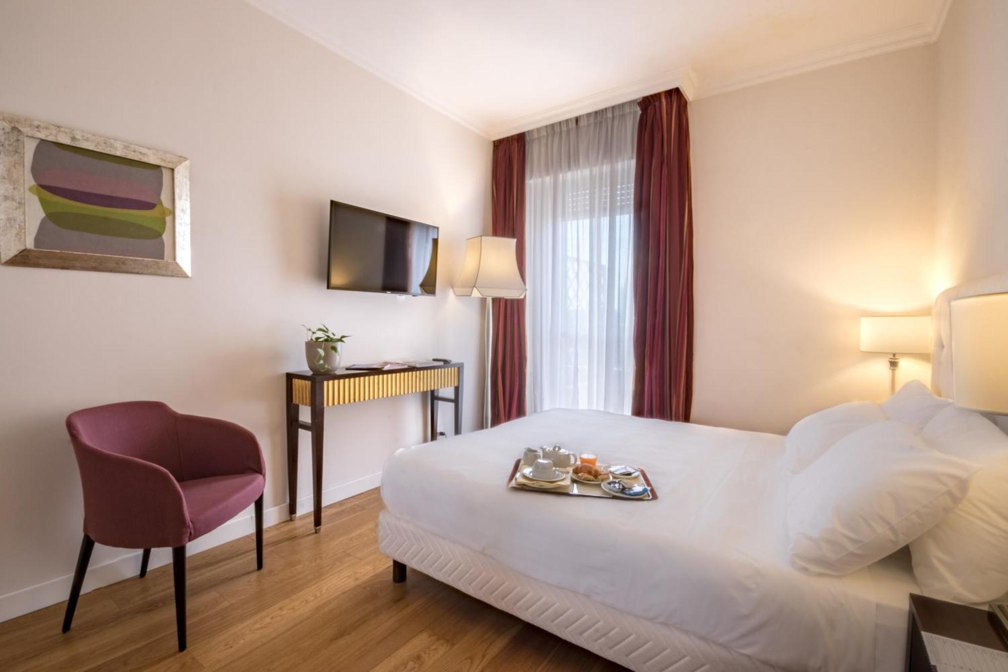 Sina Maria Luigia Hotel Парма Екстериор снимка