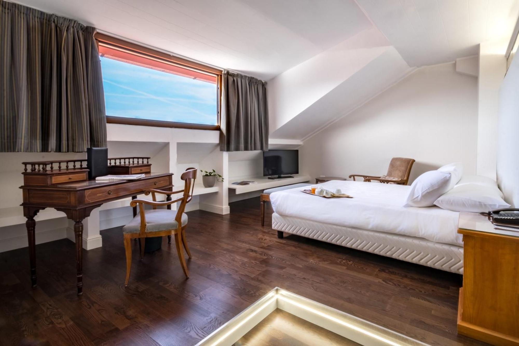 Sina Maria Luigia Hotel Парма Екстериор снимка