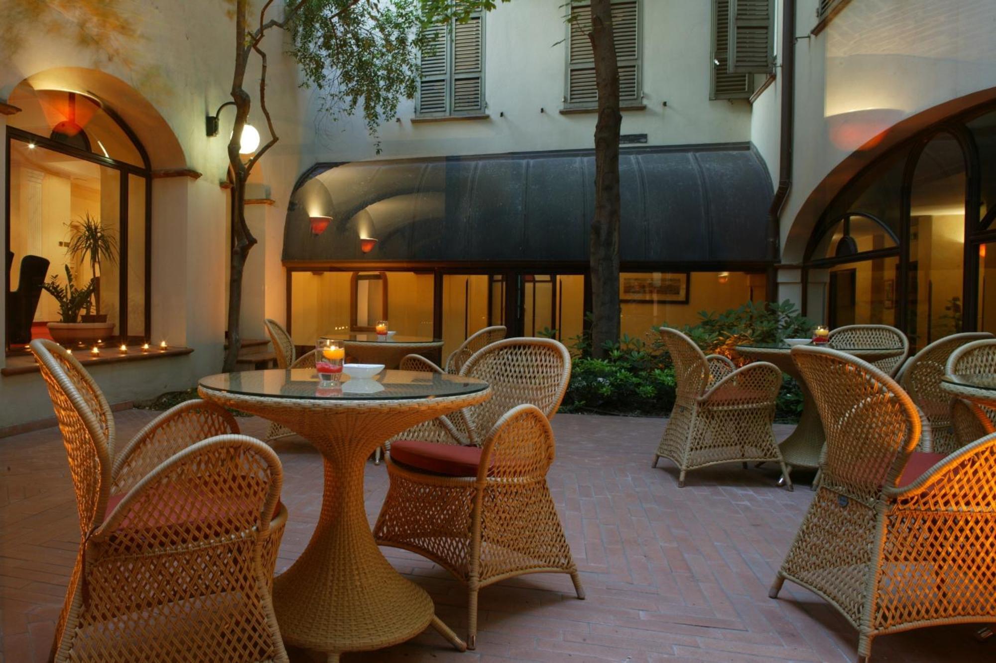 Sina Maria Luigia Hotel Парма Ресторант снимка