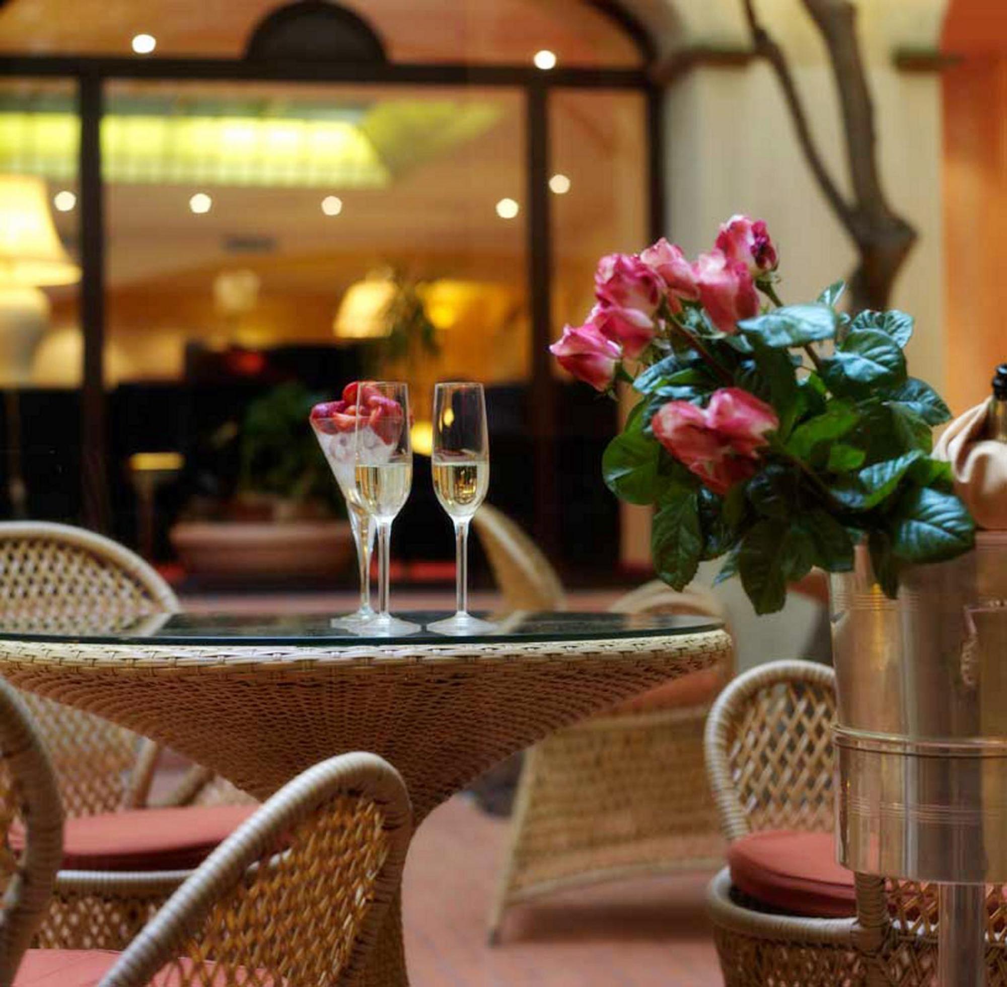 Sina Maria Luigia Hotel Парма Екстериор снимка