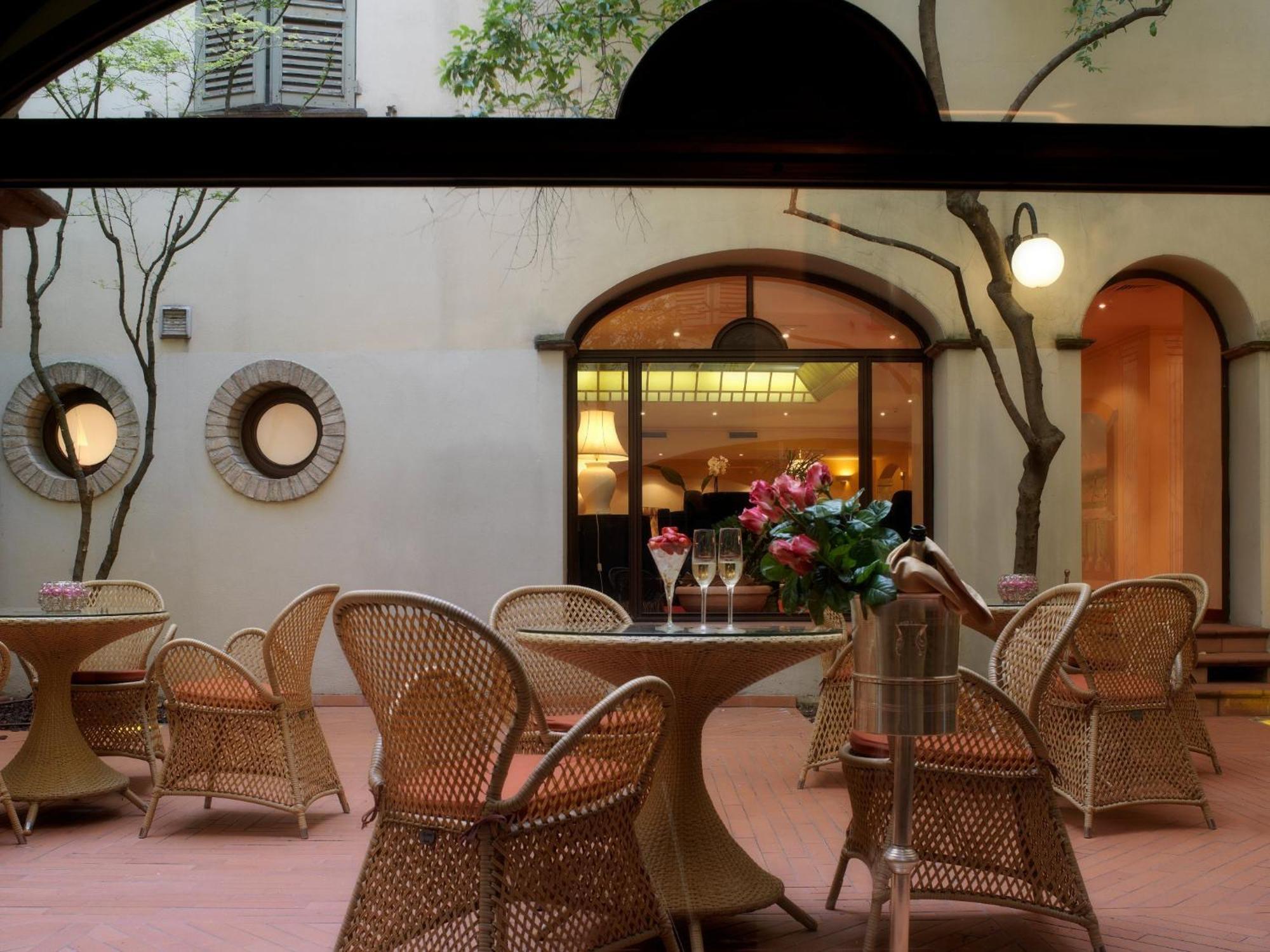 Sina Maria Luigia Hotel Парма Екстериор снимка