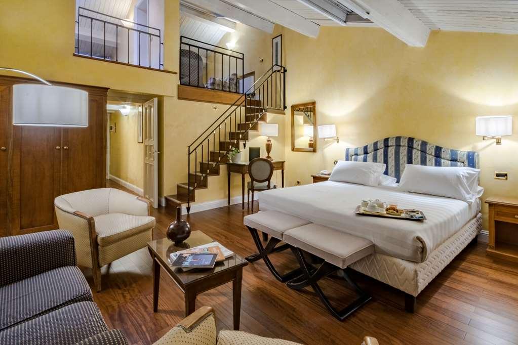 Sina Maria Luigia Hotel Парма Стая снимка
