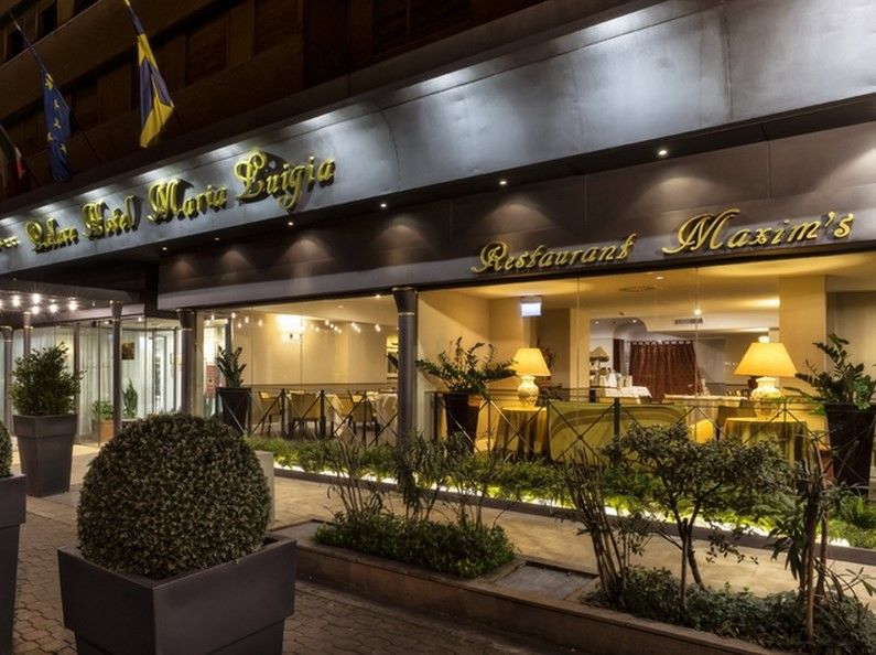 Sina Maria Luigia Hotel Парма Екстериор снимка